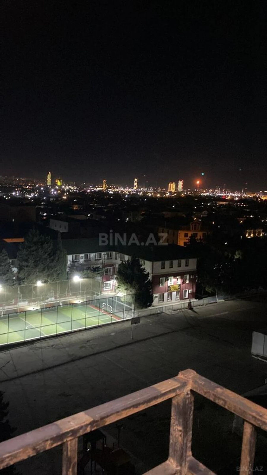 Satılır 3 otaqlı mənzil 122 m²