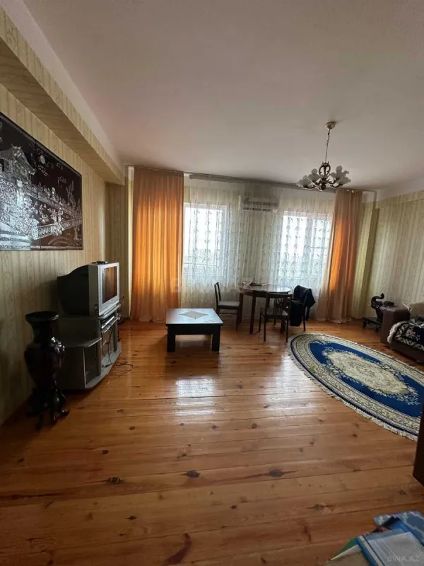 Satılır 3 otaqlı mənzil 105 m²