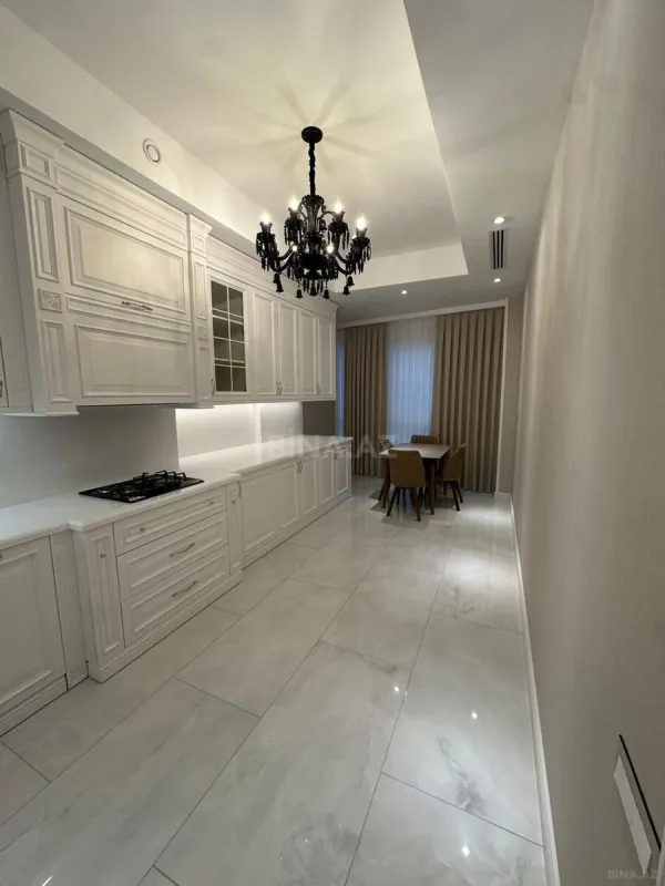 Kirayə verilir 4 otaqlı mənzil 170.2 m²
