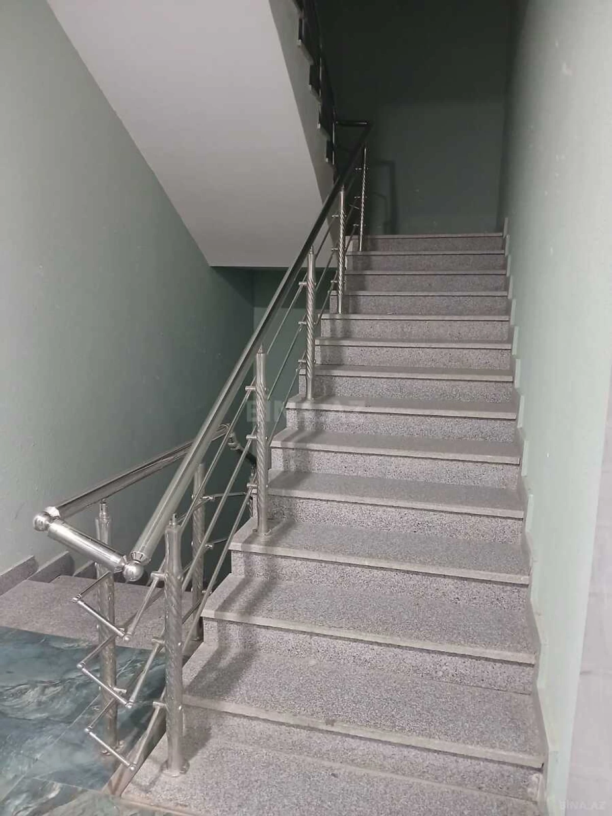 Satılır 3 otaqlı mənzil 75 m²