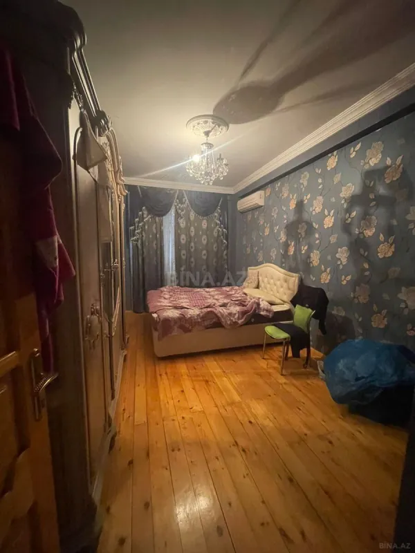 Kirayə verilir 2 otaqlı mənzil 70 m²