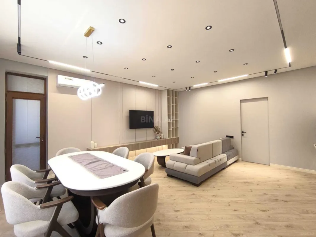 Kirayə verilir 3 otaqlı mənzil 110 m²