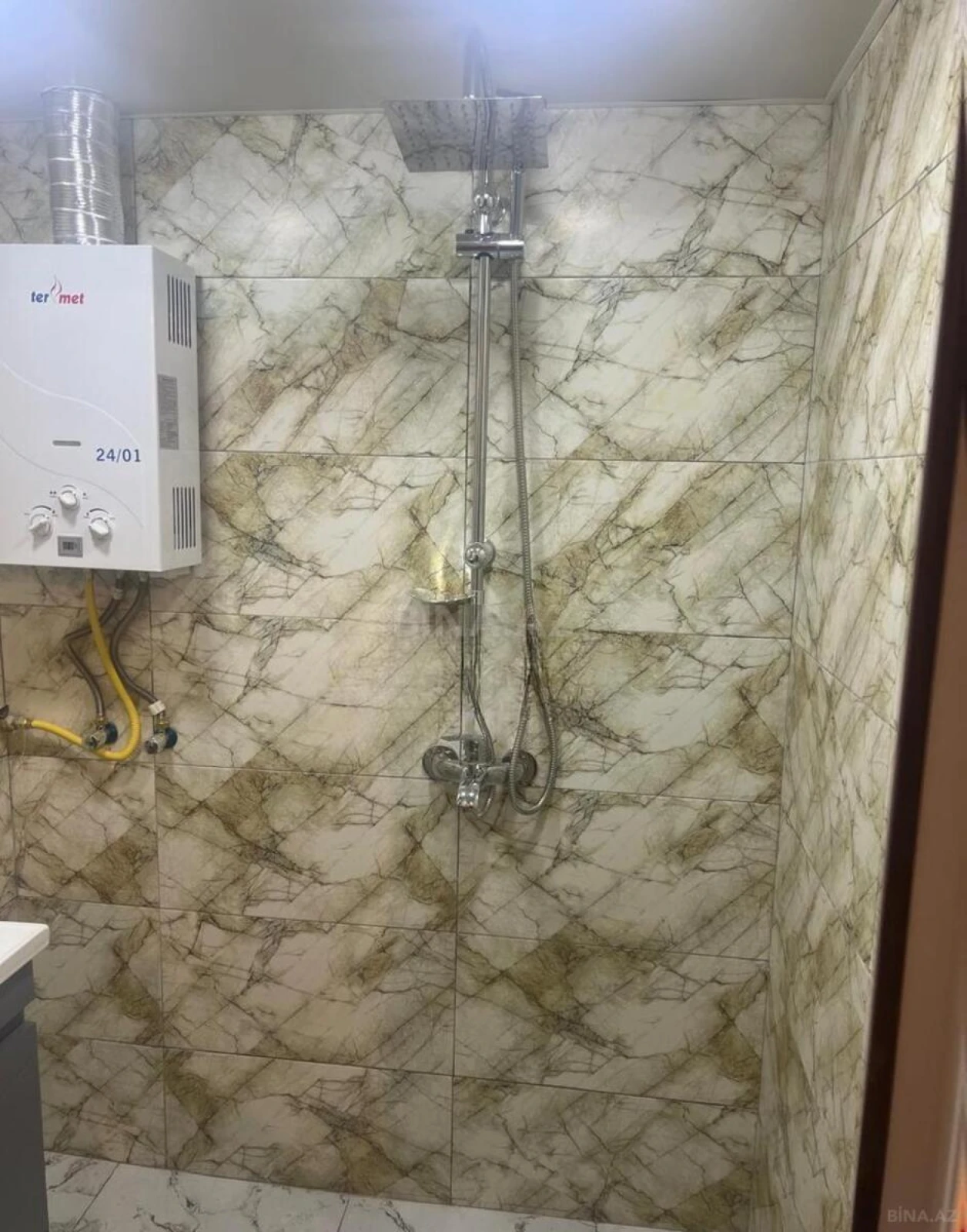 Satılır 4 otaqlı mənzil 73 m²