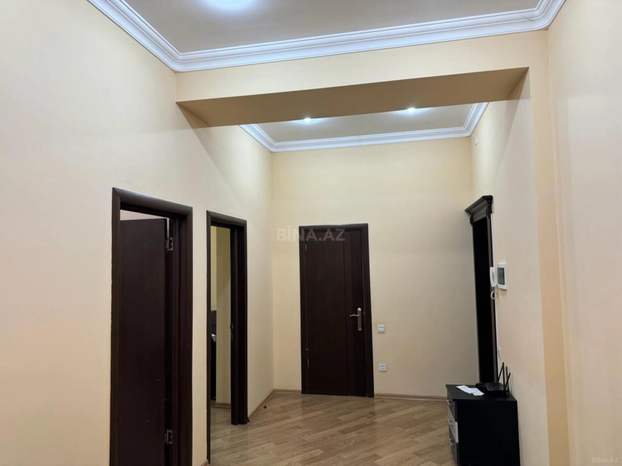 Kirayə verilir 3 otaqlı ofis 150 m²