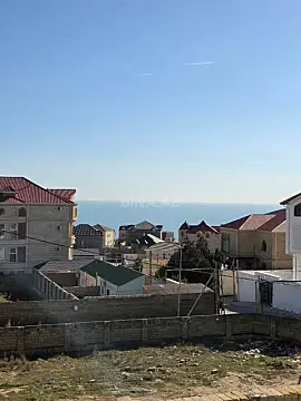 Satılır 6 otaqlı həyət evi 366 m²