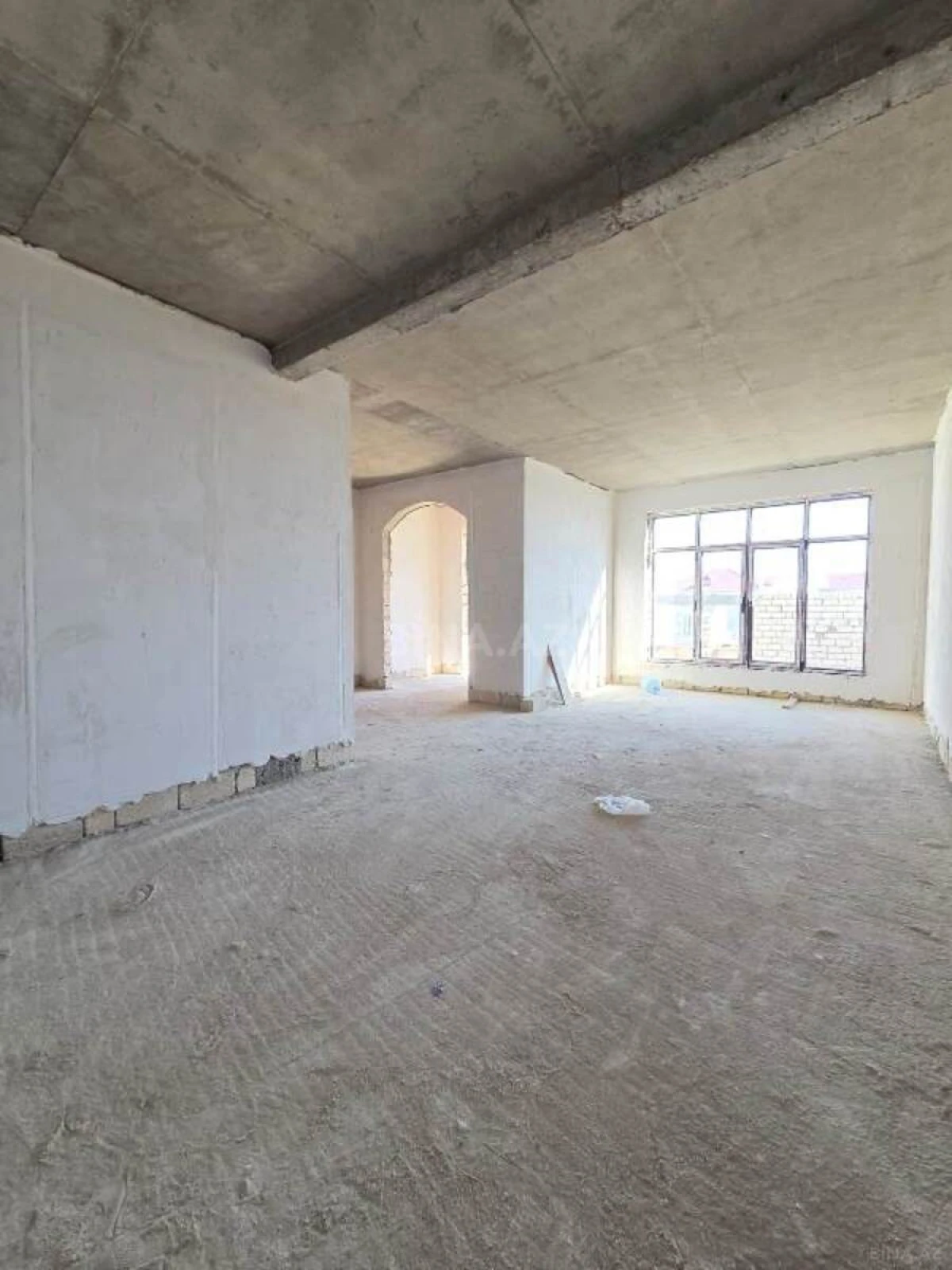 Satılır 6 otaqlı həyət evi 366 m²