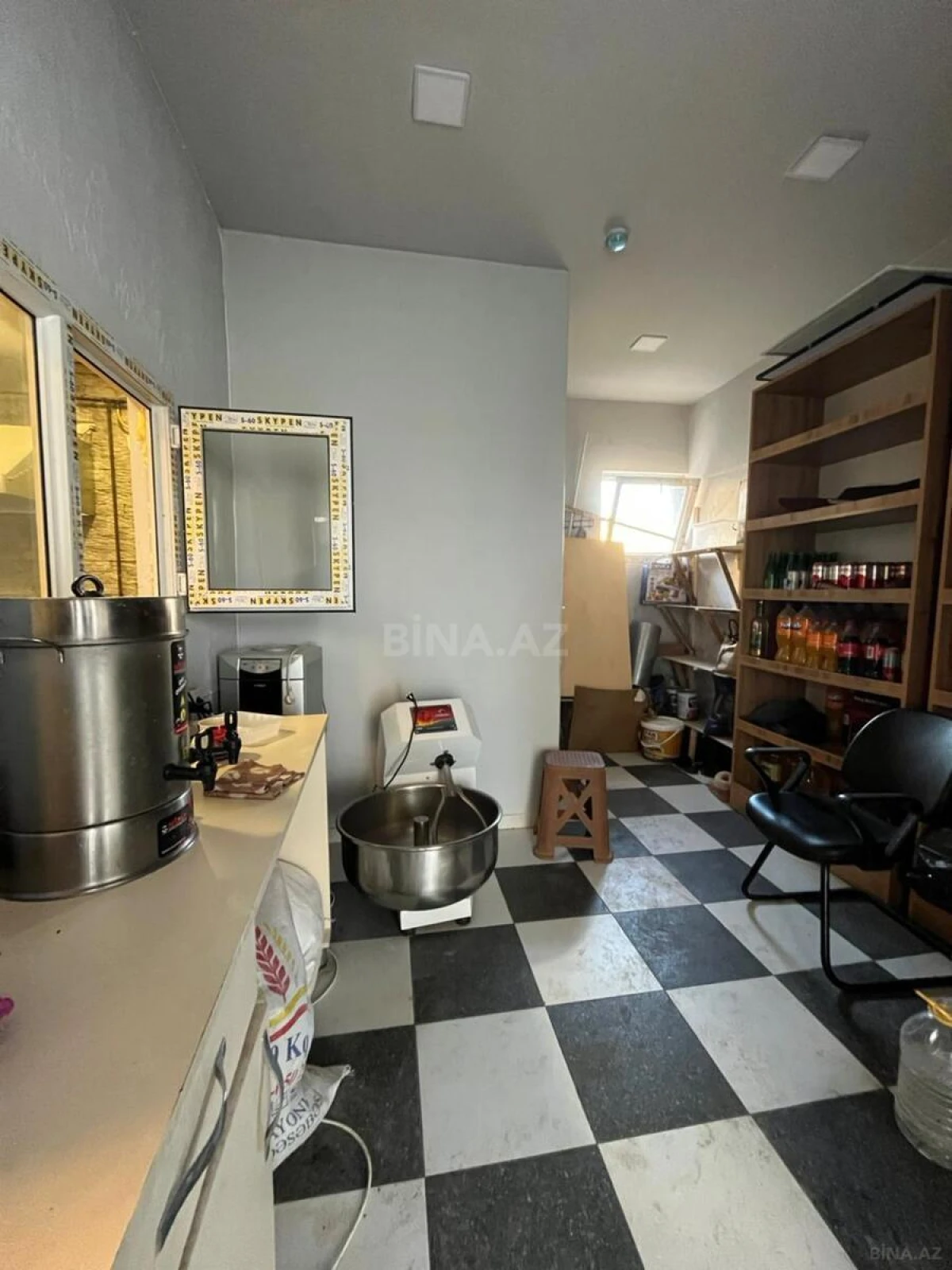 Kirayə verilir obyekt 80 m²