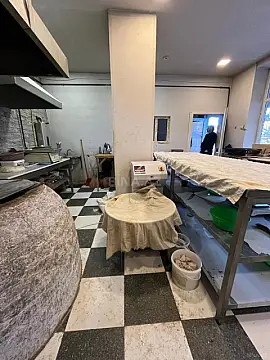 Kirayə verilir obyekt 80 m²