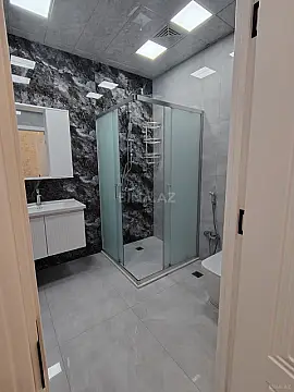 Satılır 3 otaqlı mənzil 116 m²