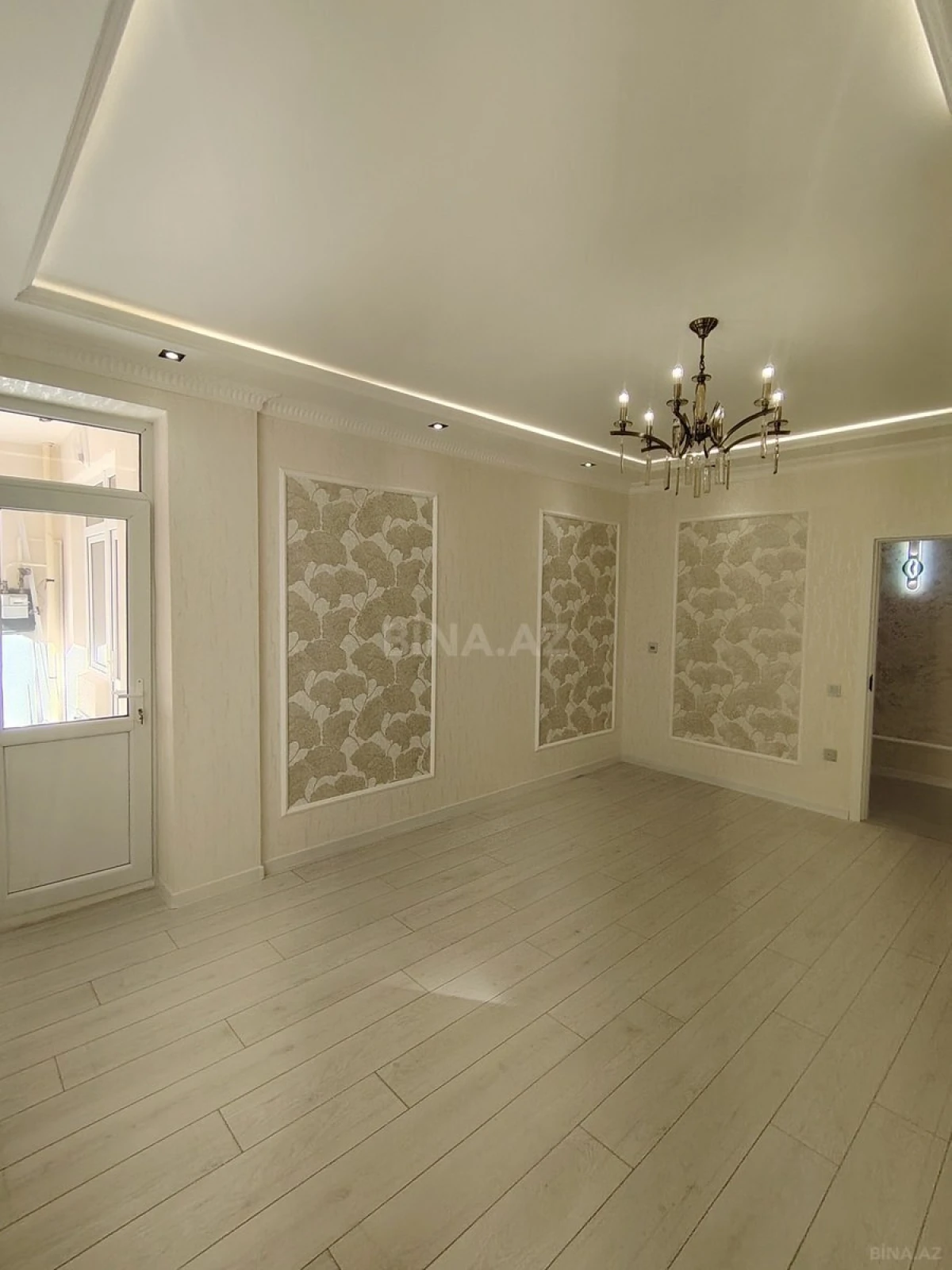 Satılır 3 otaqlı mənzil 116 m²