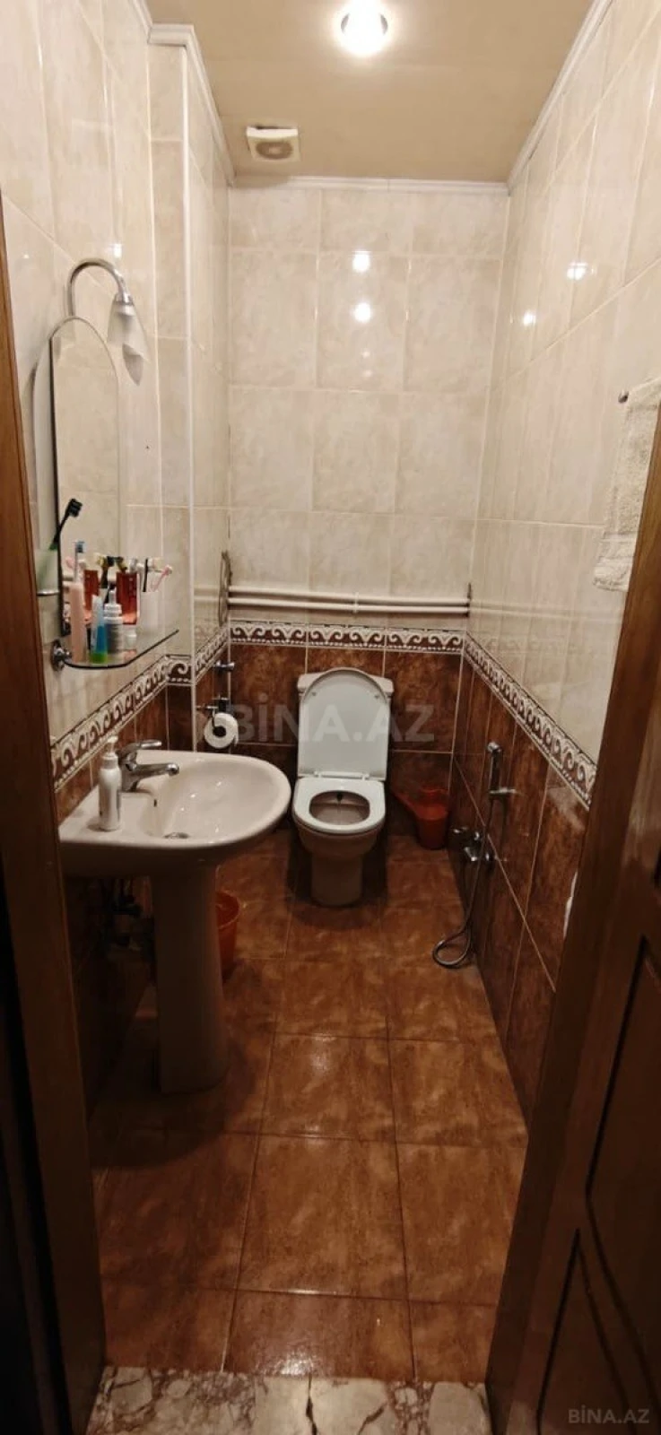 Kirayə verilir 3 otaqlı mənzil 155 m²