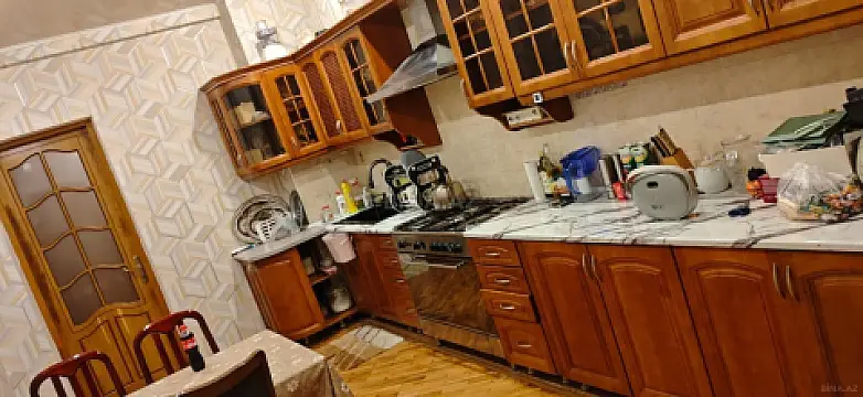 Kirayə verilir 3 otaqlı mənzil 155 m²