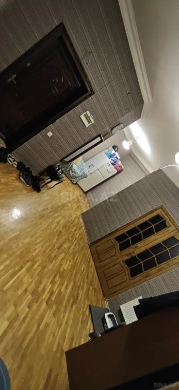 Kirayə verilir 3 otaqlı mənzil 155 m²