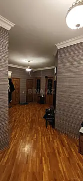 Kirayə verilir 3 otaqlı mənzil 155 m²