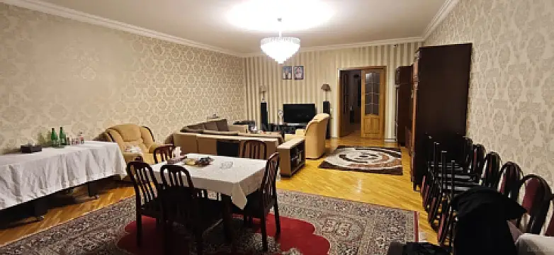 Kirayə verilir 3 otaqlı mənzil 155 m² — Bakı, Nizami 3 otaq 155.00 m²