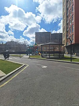 Satılır 3 otaqlı mənzil 118 m²