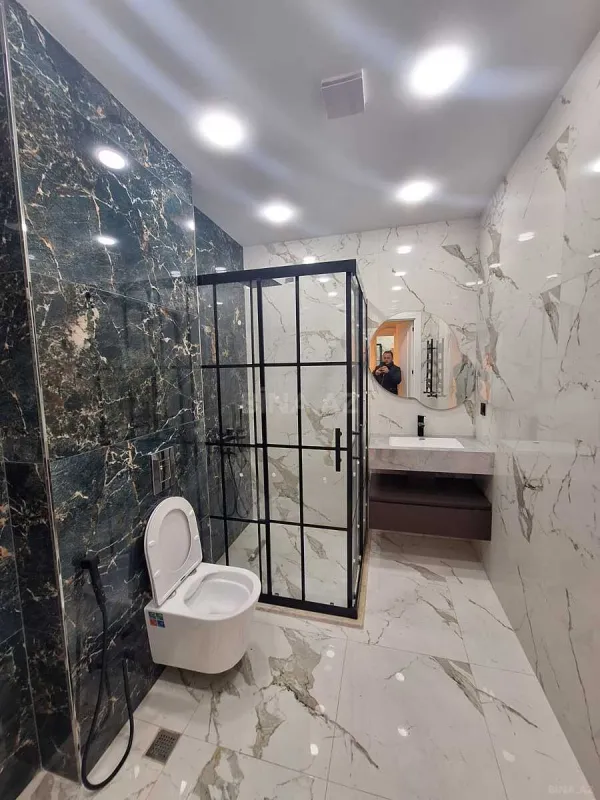 Satılır 3 otaqlı mənzil 118 m²