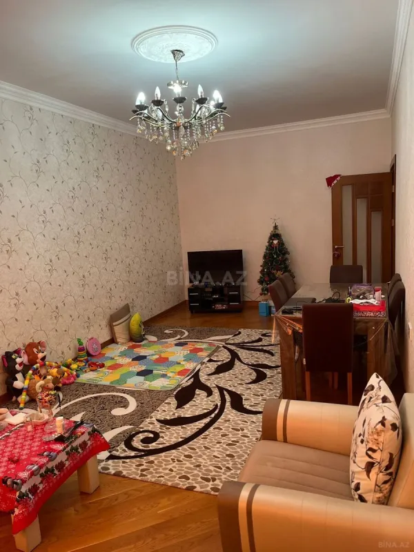 Satılır 2 otaqlı mənzil 90 m²