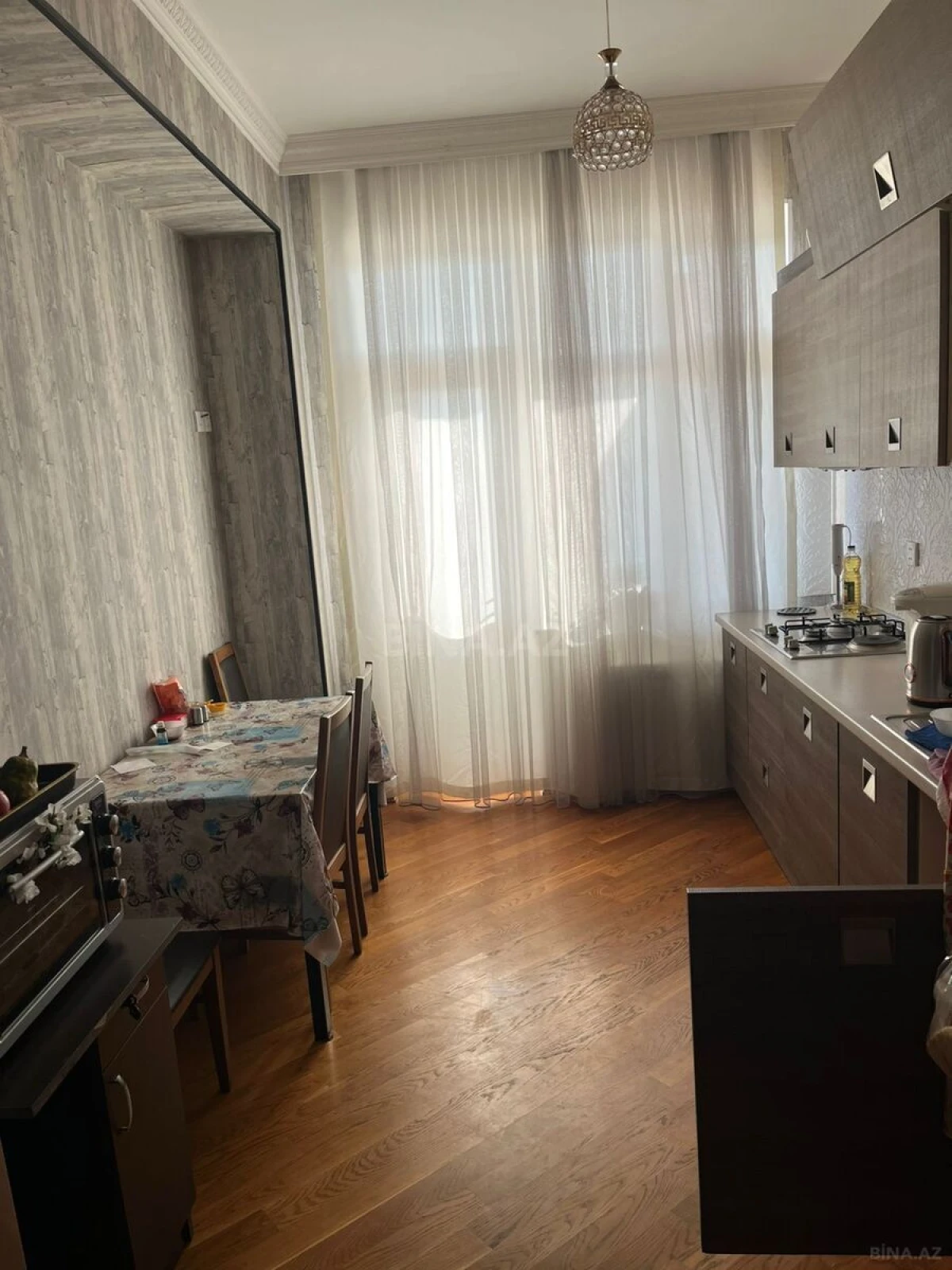 Satılır 2 otaqlı mənzil 90 m²