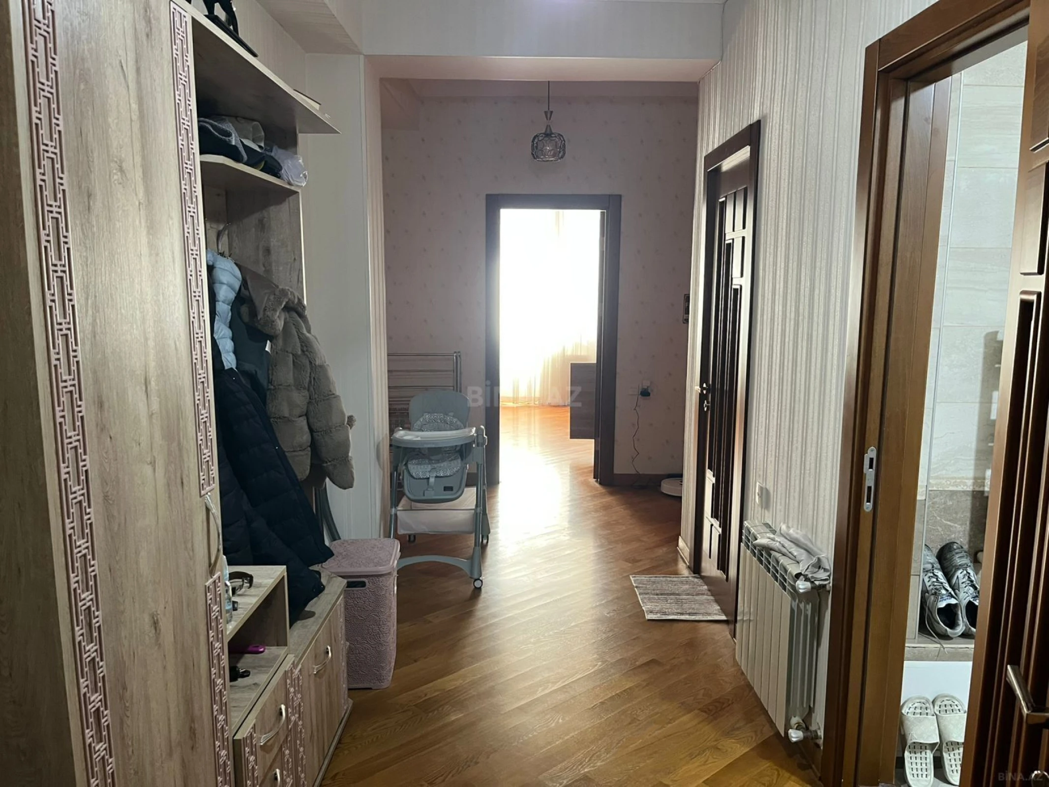Satılır 2 otaqlı mənzil 90 m²