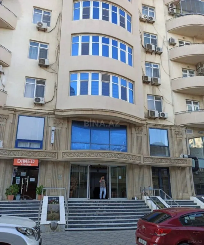 Kirayə verilir 3 otaqlı mənzil 145 m²
