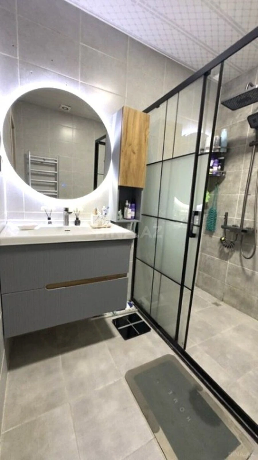 Satılır 3 otaqlı mənzil 130 m²