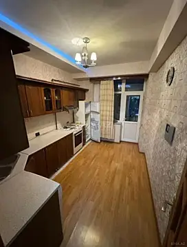 Kirayə verilir 3 otaqlı mənzil 100 m²