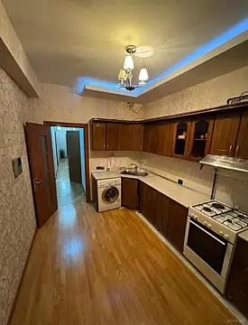 Kirayə verilir 3 otaqlı mənzil 100 m²