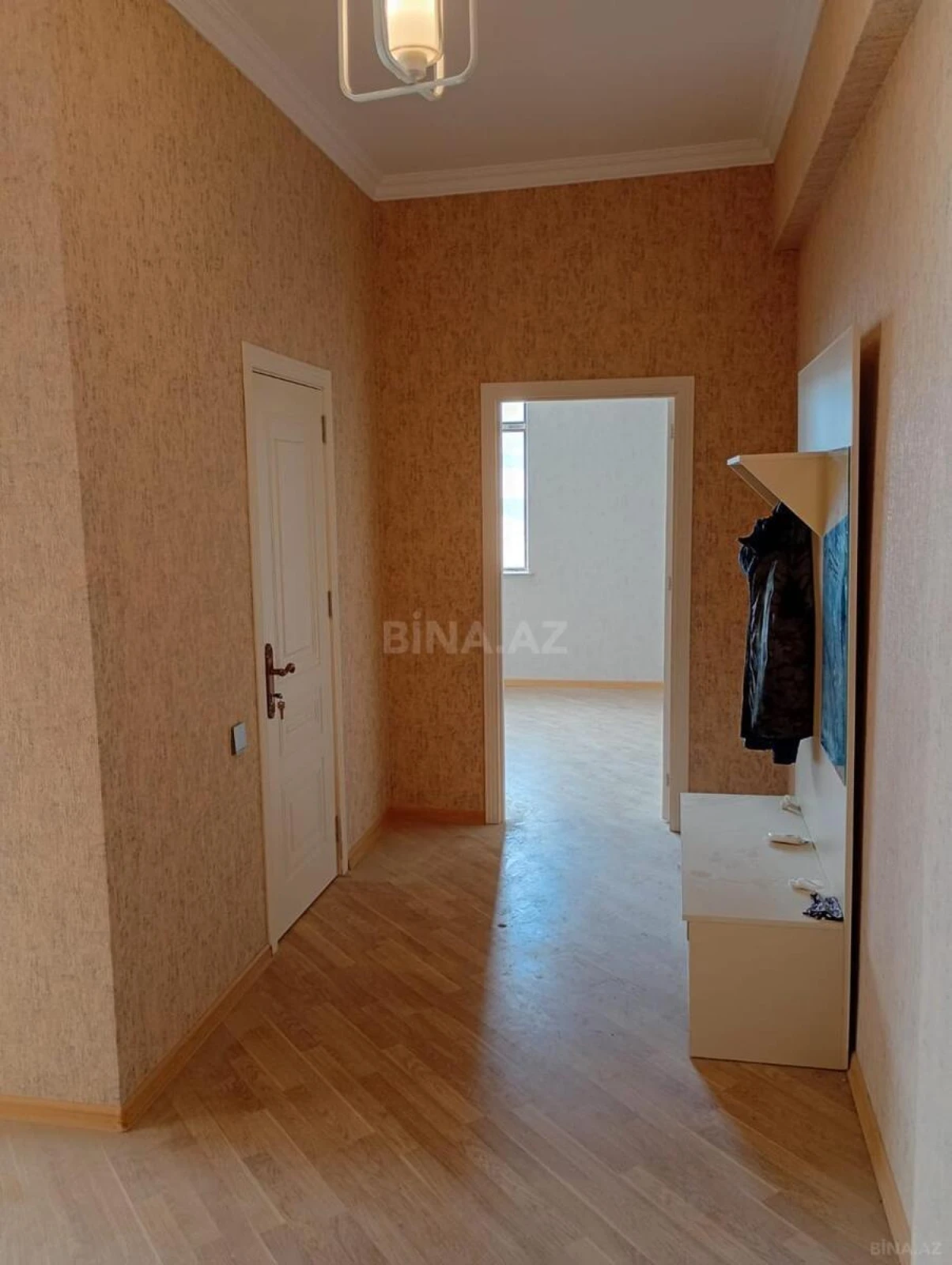 Kirayə verilir 1 otaqlı mənzil 60 m²
