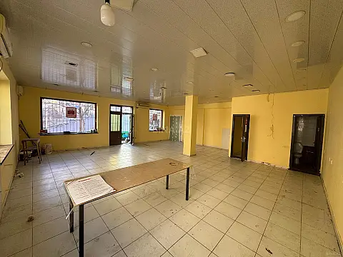 Kirayə verilir obyekt 90 m²