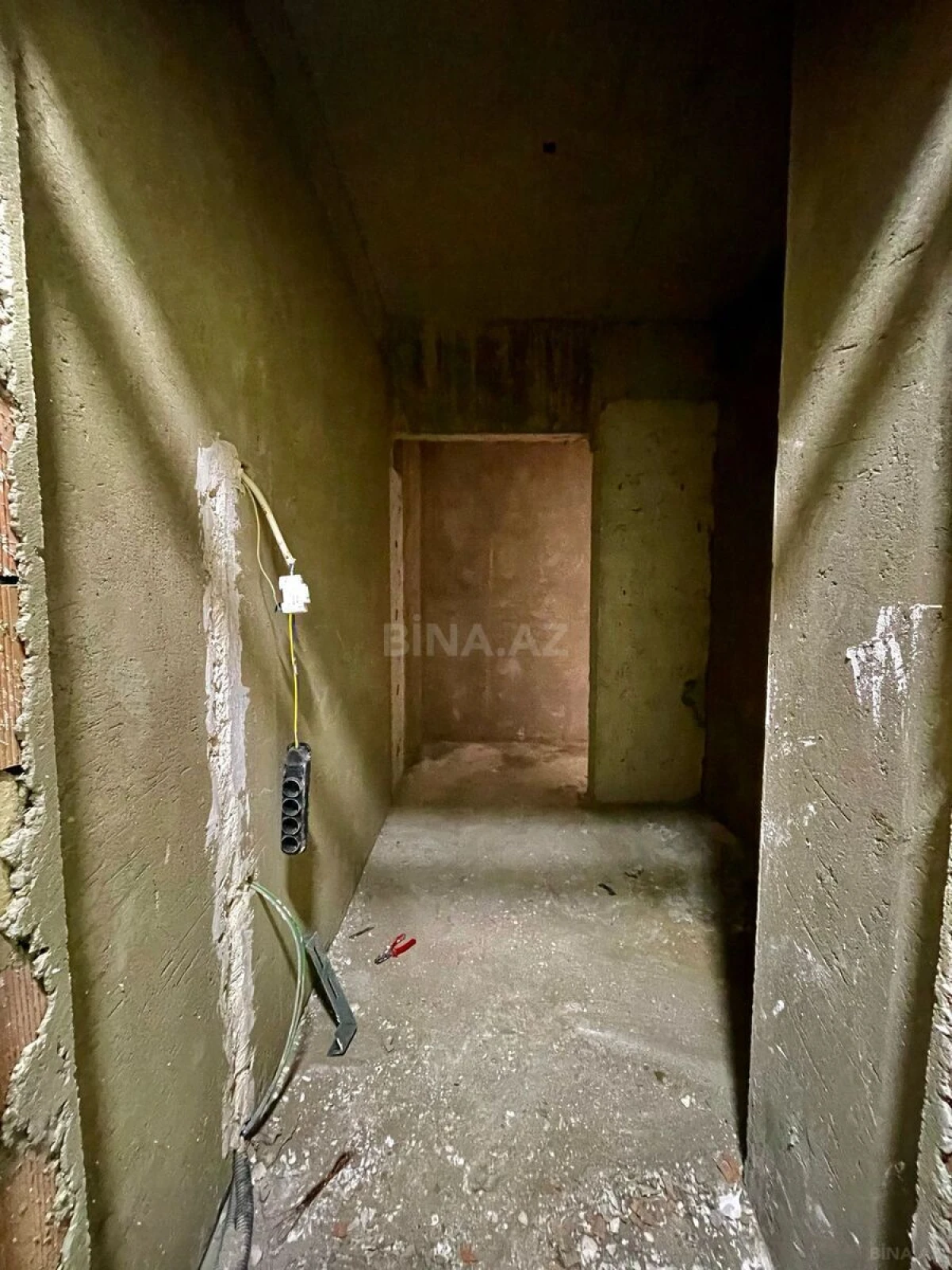 Satılır 1 otaqlı mənzil 49 m²