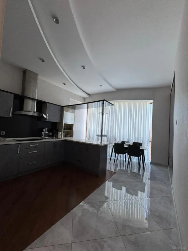 Kirayə verilir 3 otaqlı mənzil 120 m²