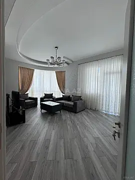 Kirayə verilir 3 otaqlı mənzil 120 m²