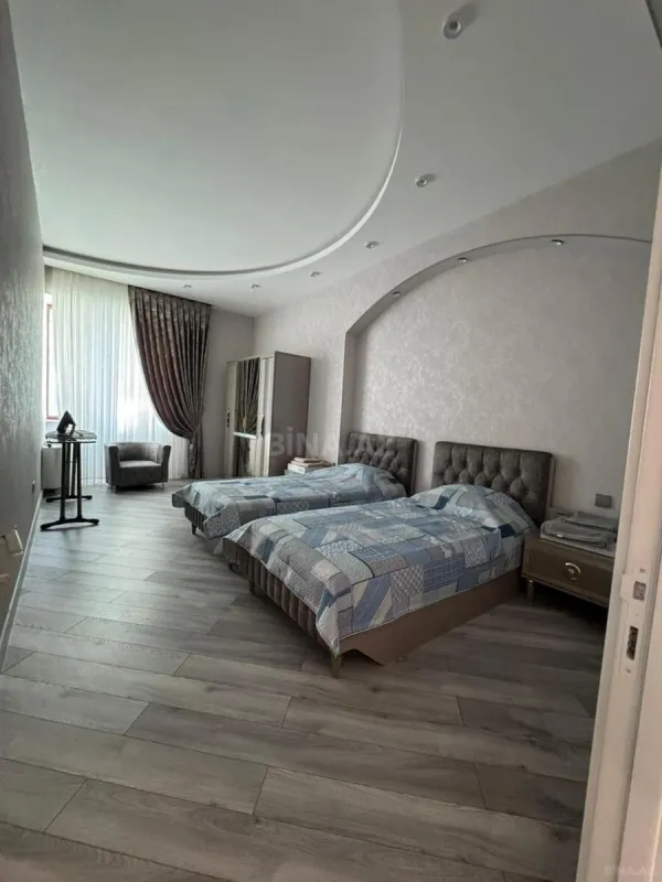 Kirayə verilir 3 otaqlı mənzil 120 m²