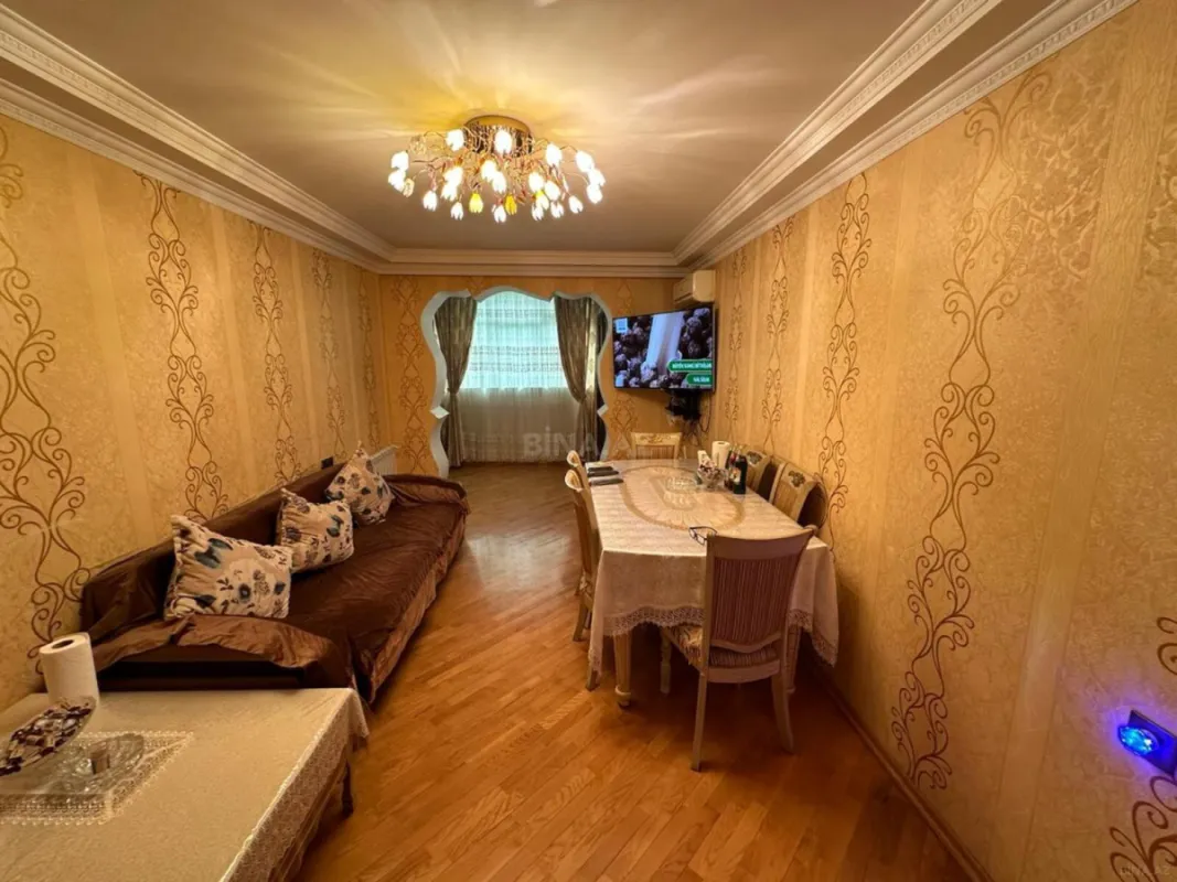 Kirayə verilir 2 otaqlı mənzil 70 m²