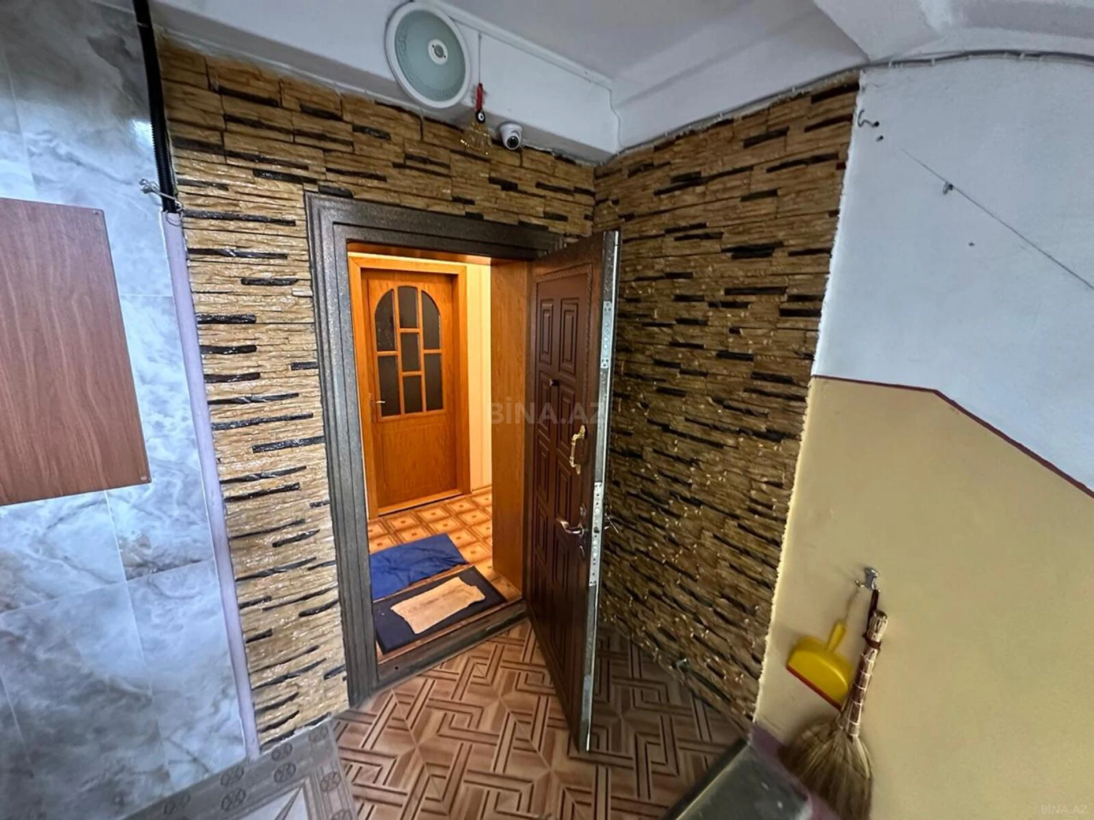 Kirayə verilir 2 otaqlı mənzil 70 m²
