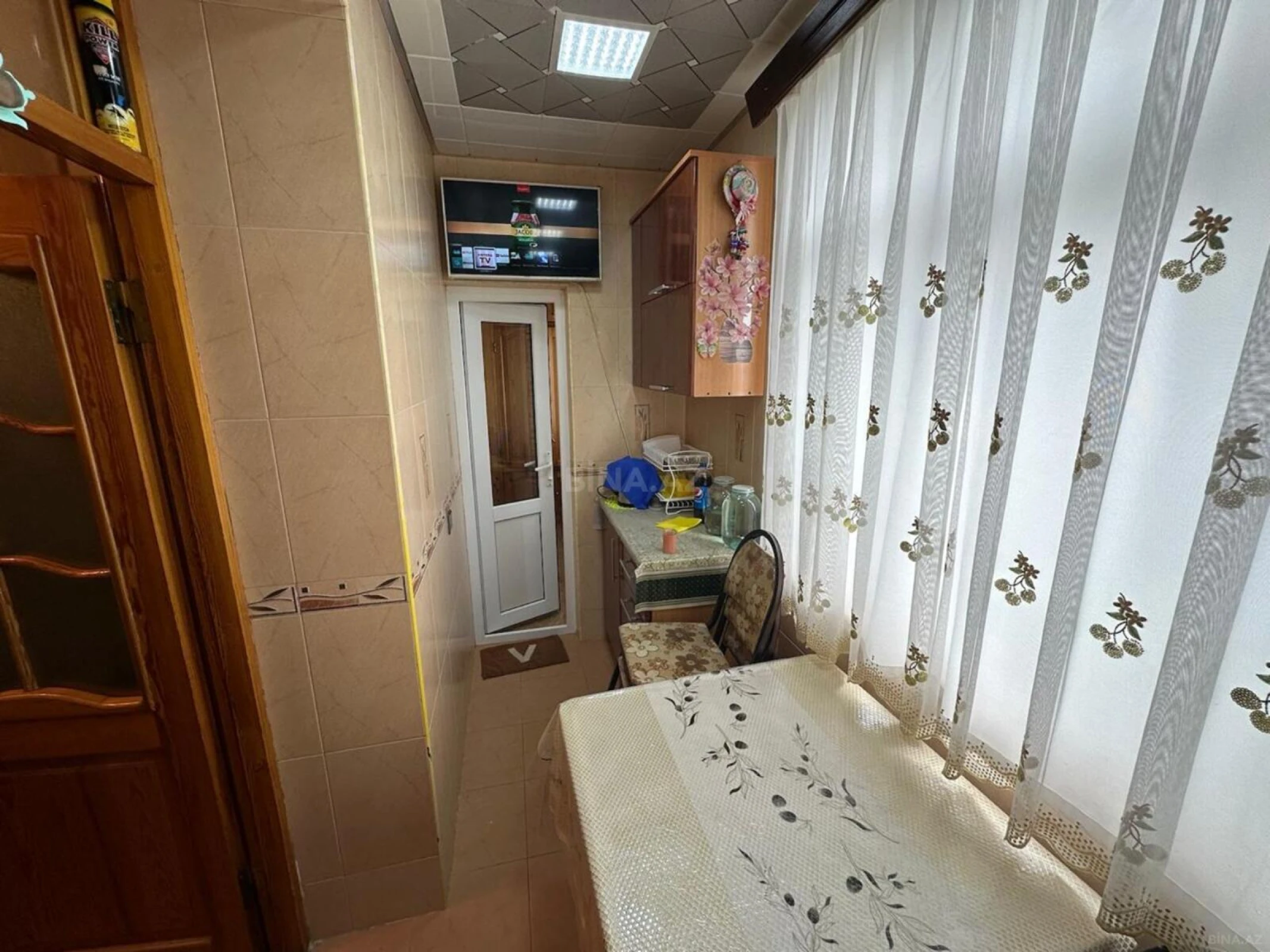 Kirayə verilir 2 otaqlı mənzil 70 m²