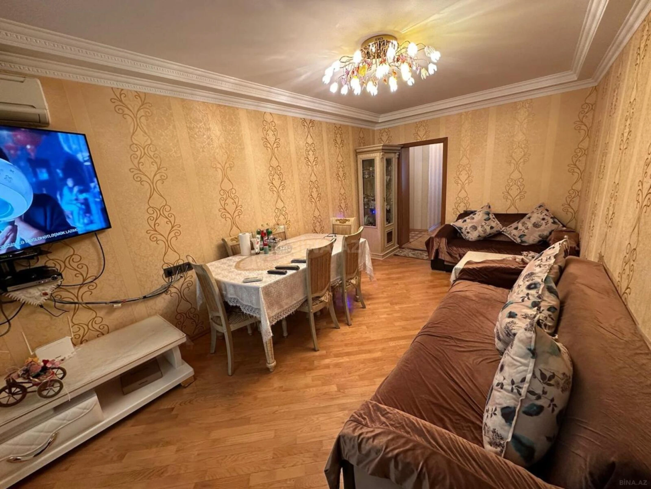 Kirayə verilir 2 otaqlı mənzil 70 m²