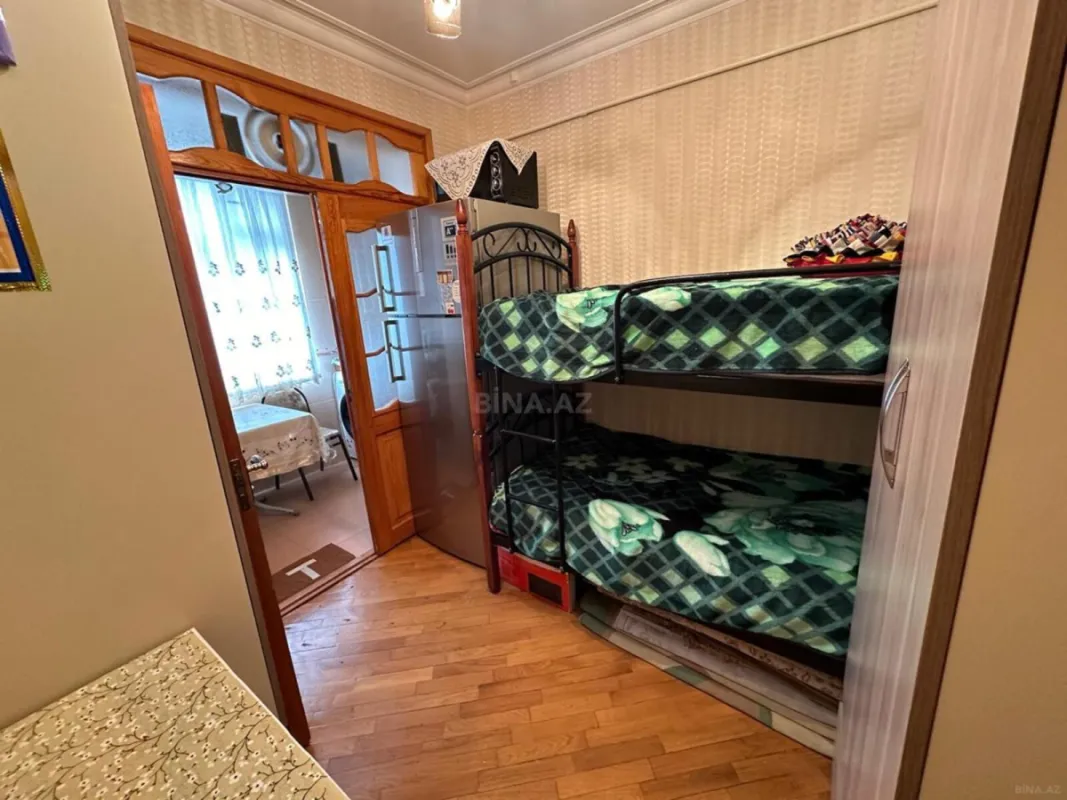 Kirayə verilir 2 otaqlı mənzil 70 m²