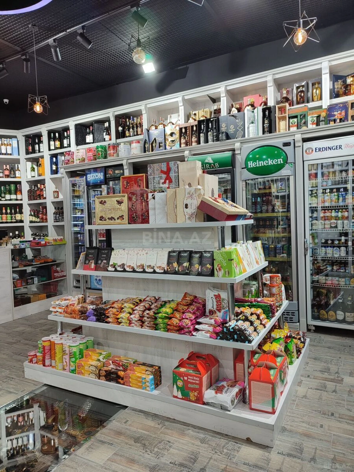 Satılır obyekt 83 m²