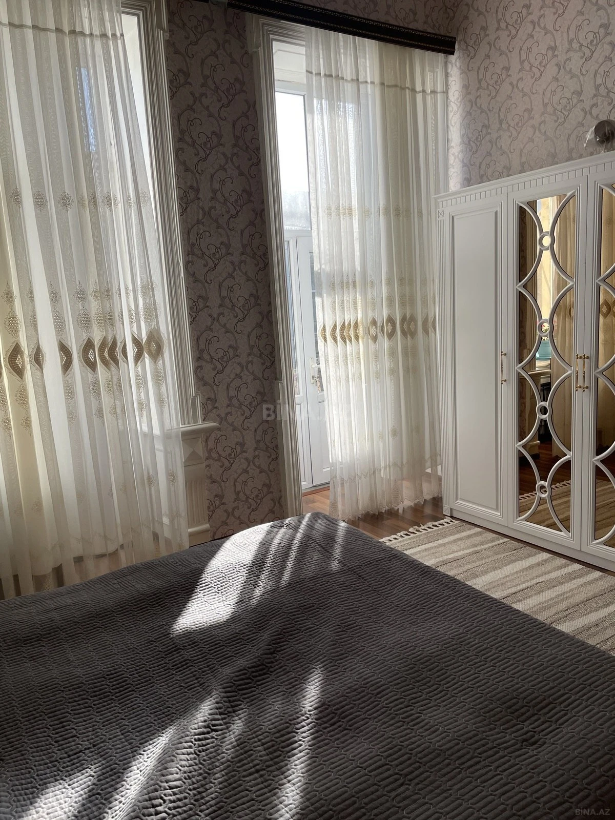 Satılır 2 otaqlı mənzil 53 m²