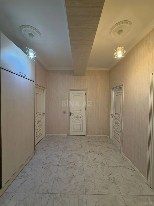 Satılır 3 otaqlı mənzil 104 m²