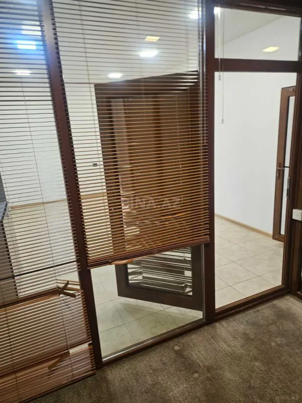 Kirayə verilir 3 otaqlı ofis 90 m²