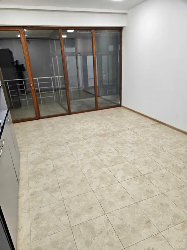 Kirayə verilir 3 otaqlı ofis 90 m²
