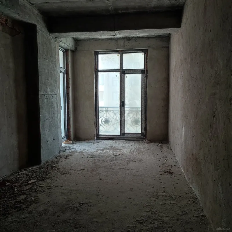 Satılır 3 otaqlı mənzil 159 m²