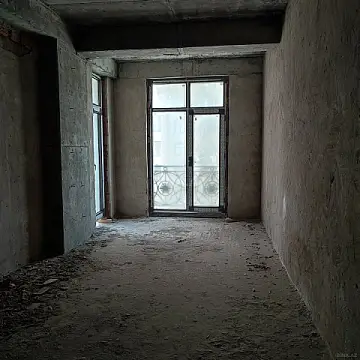 Satılır 3 otaqlı mənzil 159 m²