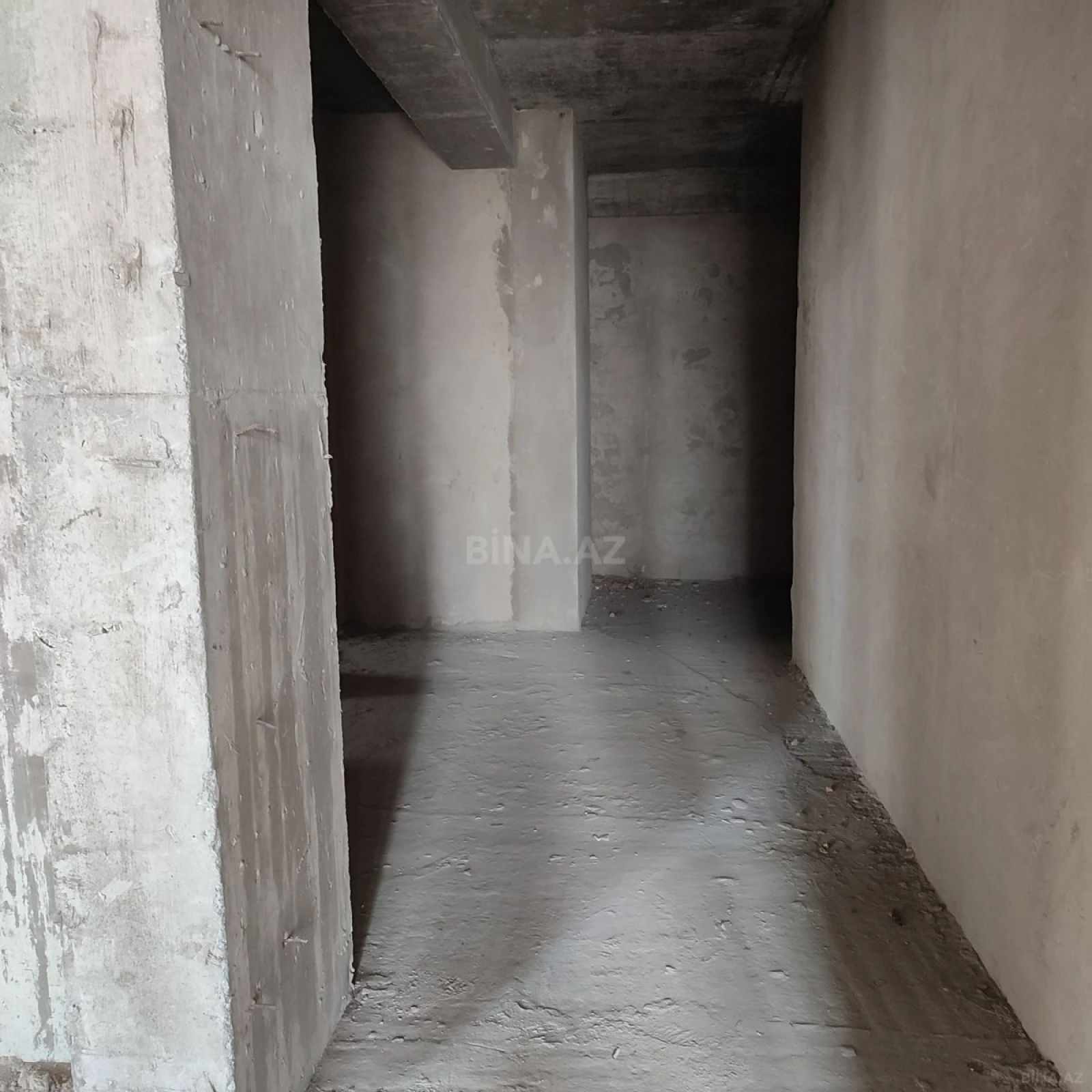 Satılır 3 otaqlı mənzil 159 m²