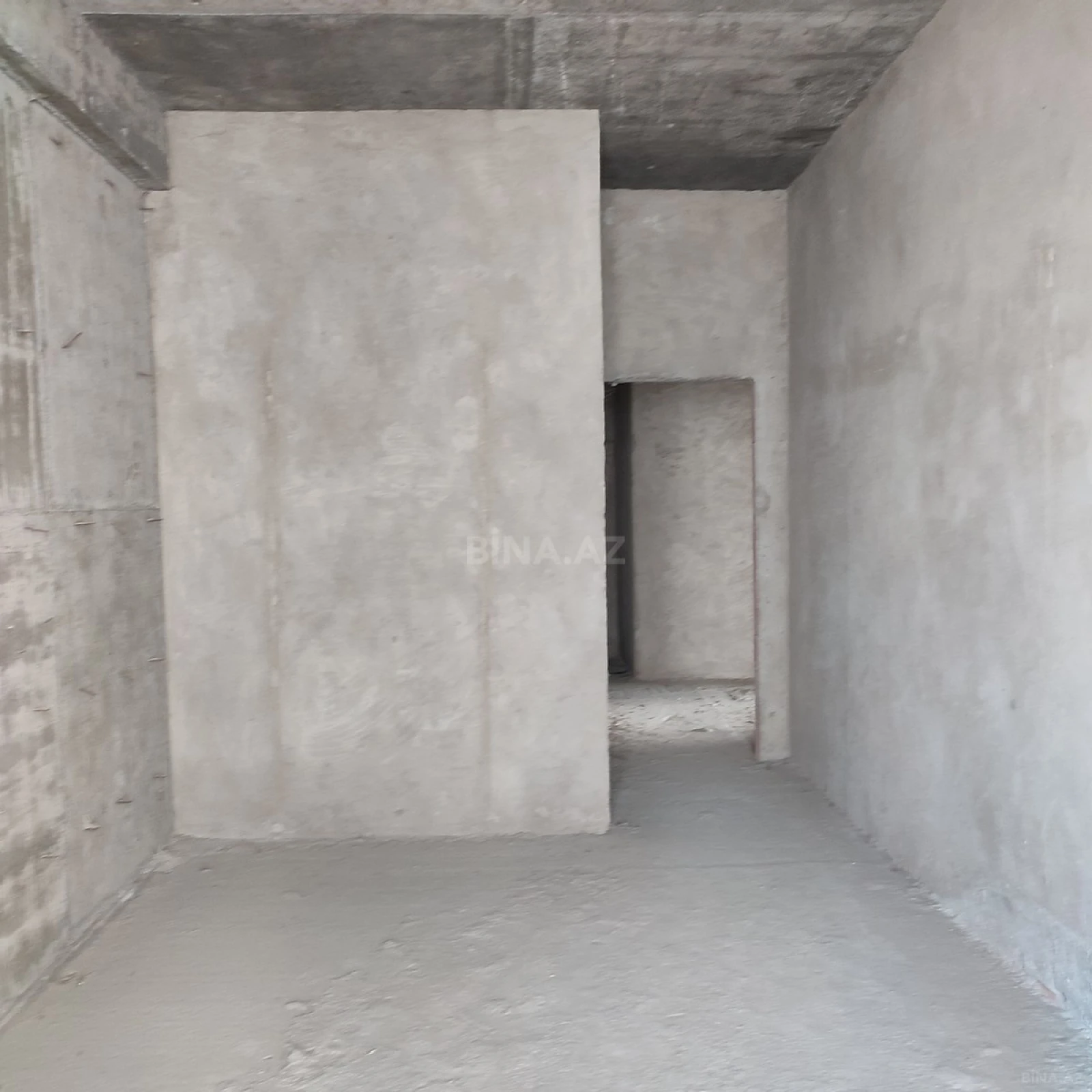 Satılır 3 otaqlı mənzil 159 m²