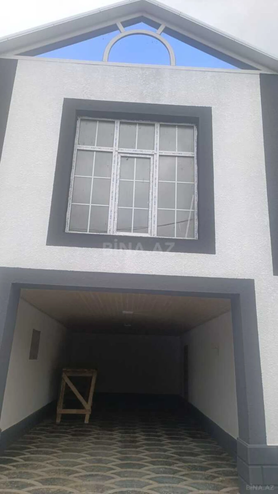 Satılır 4 otaqlı həyət evi 198 m²