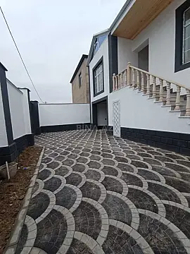 Satılır 4 otaqlı həyət evi 198 m²
